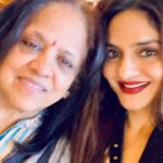 Madhoo Instagram - Happy birthday to my mom … you are the best ❤️❤️❤️❤️❤️
