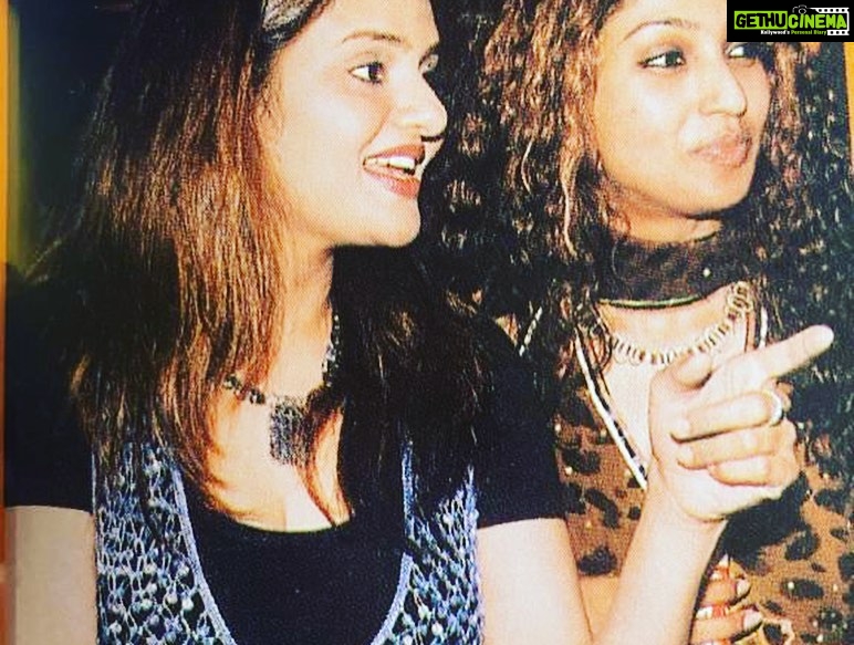 Madhoo Instagram - Love you so much se @suman.ranganath26 canβt thank you enough ππππππ Mumbai, Maharashtra