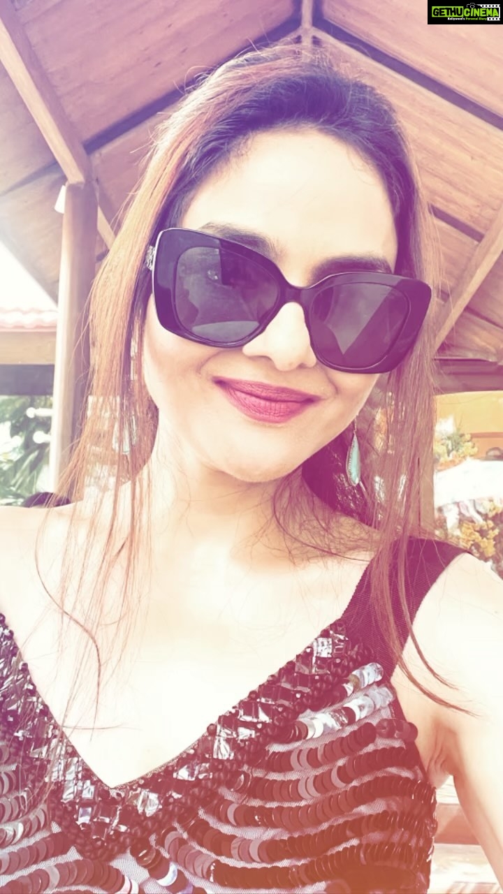 Madhoo Instagram - @tanazdoshi happy birthday great great fun ❤️❤️❤️❤️❤️❤️