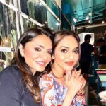 Madhoo Instagram - ❤️❤️❤️❤️❤️❤️ love u @queeniesinghh Mumbai, Maharashtra