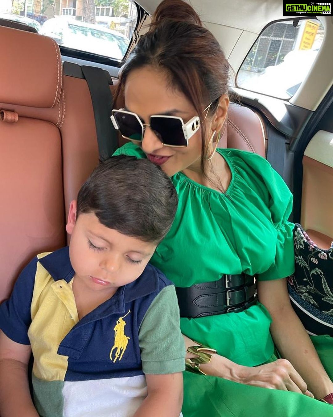 Madhoo Instagram - 🧚🏿♀️🌹🌺❤️🙏 Mumbai, Maharashtra
