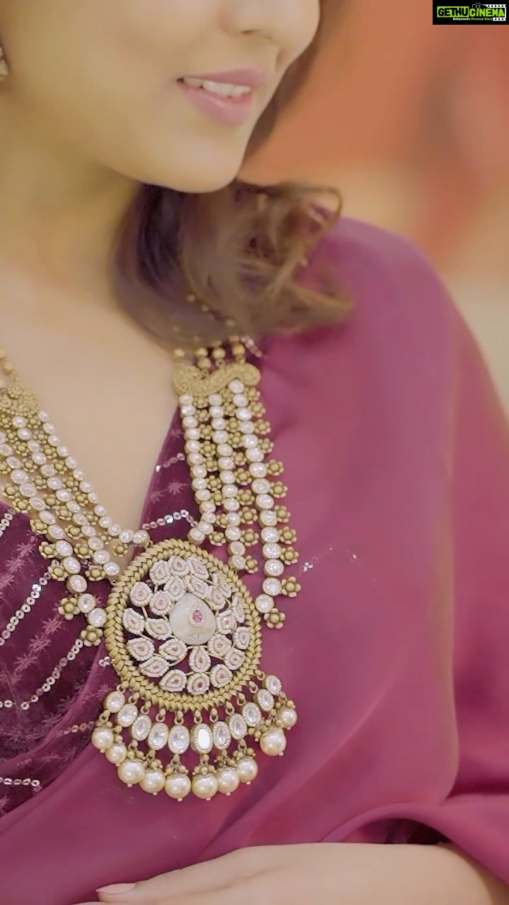 Madhu Shalini Instagram - TBZ-The Original’s stunning Jewellery collections have left me awestruck ! From mesmerizing waist belts and necklaces to beautiful earrings in both Gold & Diamond Jewellery! Their superb Akshaya Tritiya offers end in 3 days. Grab them before they are gone ! Flat 50% off on Gold making & No making on Diamond Jewellery . Also get 100% value on your old Old Gold exchange ! Conditions apply. Jewellery ~ @tbz.theoriginal PC ~ @metaverse_network Outfit ~ @theogonyhouse PR ~ @ebonyivorypr #akshaytritiya #tbztheoriginal #jewellery #instagram #reels #madhushalini #diamonds #templejewellery #gold #instagood #instalike #reelsinstagram TBZ - The Original