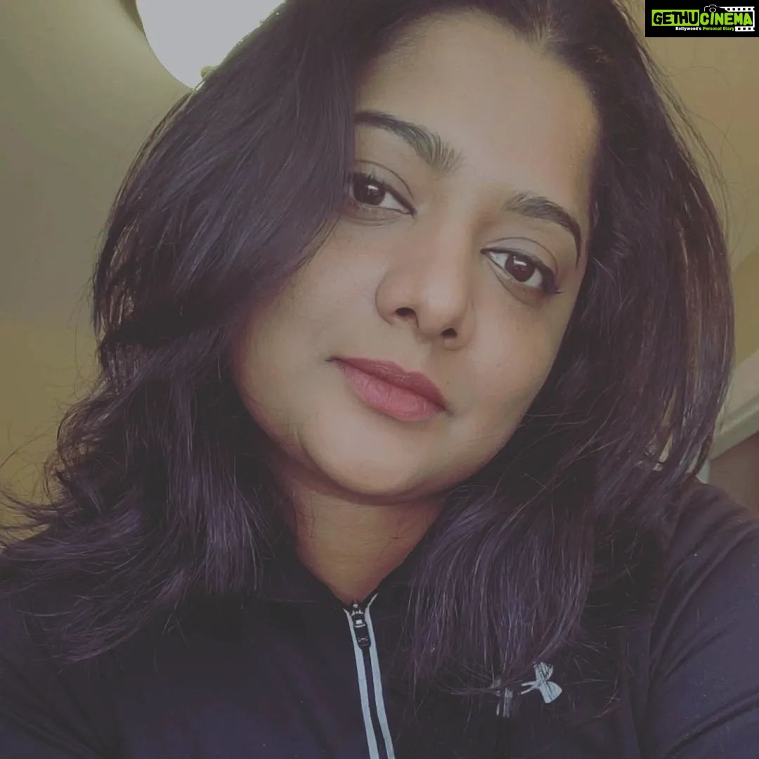Madhumila Instagram - ...And... I'm feeling goooddd..... About the hard choices I made✨️ Kingston, Ontario