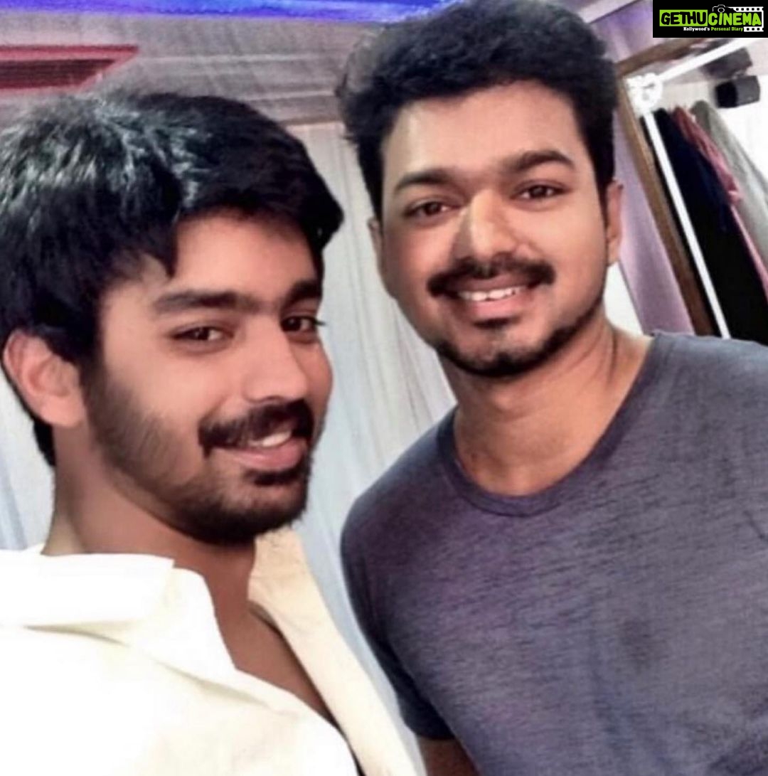 Mahat Raghavendra Instagram - Happy birthday Vijay na @actorvijay have a great year filled with all the love & happiness! Always a big fan of you for life! Love you na! π€β€οΈ #hbd to my #thalapathy π @jagadish_palanisamy