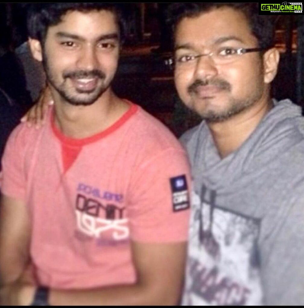 Mahat Raghavendra Instagram - Happy birthday Vijay na @actorvijay have a great year filled with all the love & happiness! Always a big fan of you for life! Love you na! 🤗❤️ #hbd to my #thalapathy 😘 @jagadish_palanisamy