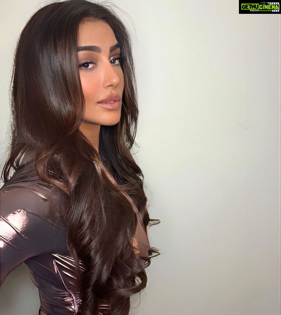 Mahek Chahal Instagram - Your vibe attracts your tribe