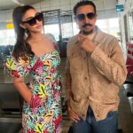 Mahek Chahal Instagram - Pleasure meeting you @gulshangrover Must say you are a thorough gentleman. #Badman #actors #event #travel #workmode #bollywood Raipur