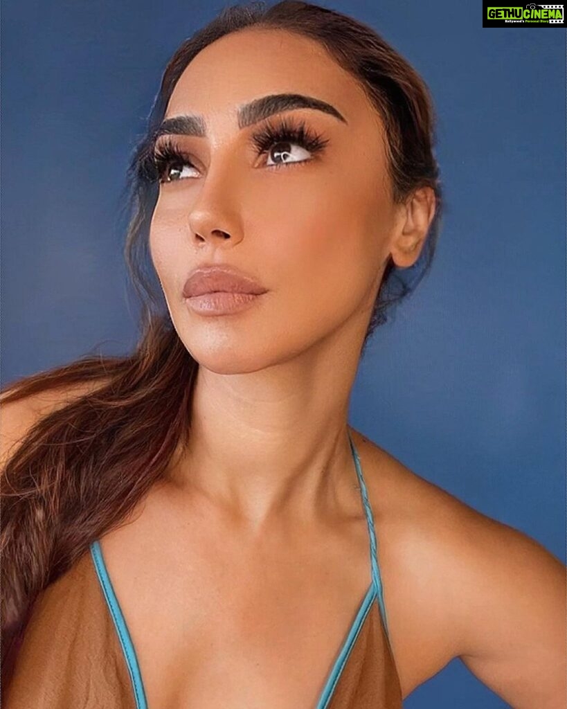 Mahek Chahal Instagram - You can only win when your mind is STRONGER than your emotions.🦋