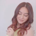 Mahhi Vij Instagram - #Ad As an actor, I always have to be sure of the products that I’m using because I’m constantly on shoots and on an open view to the public.  .  My hairstylist recommended the new Matrix Wonder Color which has a gentle no-ammonia formula, without harsh chemicals like parabens and silicones and is 100% vegan. It not only keeps my hair looking stylish but also ensures my hair is safe from any damage. My hair looks wonderful and I absolutely love how this has turned out to be.  Grab on the exciting offers on Matrix Wonder Color service at a Matrix salon near you! @matrix @qurratsalon @matrixindia_Inc #ColorThatCares #MatrixWonderColor