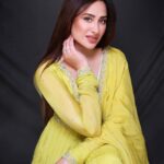Mahira Sharma Instagram - 〽️ Outfit by : @jigarmaliofficial 📸 : @riyabajaj_photography Rings by : @the_jewel_gallery Styling : @tiara_gal @akansha.27 👠: @urbantoes