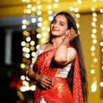 Malavika Krishnadas Instagram - 🌚✨ . Mehendi : @brownhue_mehendi Outfit : @byhand.in Styling : @sabarinathk_ PC: @bhavinesh_bharathan Nails : @ftv_salon_thrissur