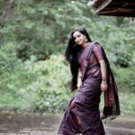 Malavika Krishnadas Instagram – Elegance Series ✨🙈
.
.
PC: @bhavinesh_bharathan ✨