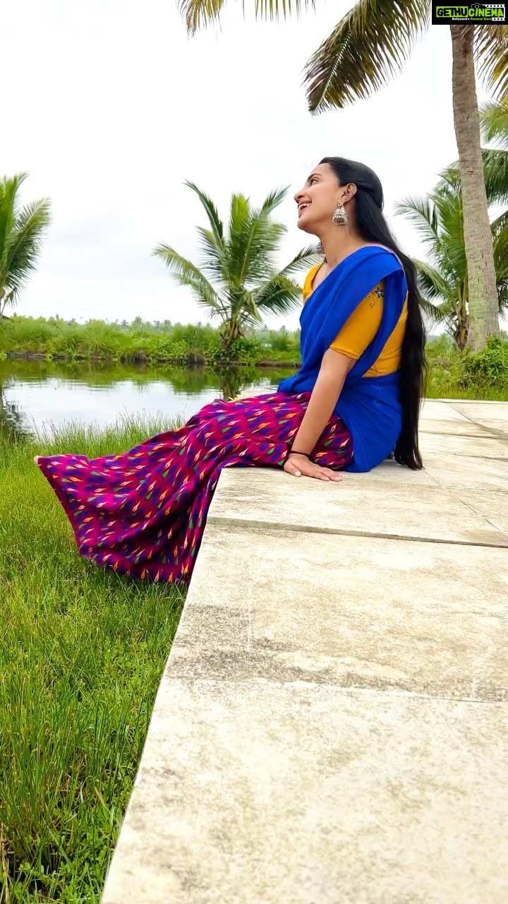 Malavika Krishnadas Instagram - Kannadi Koodum Kooti 🍃♥️ . Location Courtesy @kondai_lip_resort ✨ . VC: @poojamurali31 ♥️