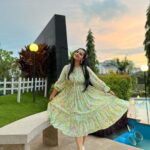 Malavika Krishnadas Instagram – Thank You All 🥹❤️
.
PC: @allen_d10 ❤️✨
#thankuuniverse #june142022 #bestday #birthdaygirl #loveandloveonly #gemini #junegirl Crowne Plaza Kochi