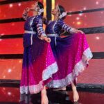 Malavika Krishnadas Instagram - Watch me and my favorite dance partner @annaprasadofficial pair up together for our new reality show “Dancing Stars”. Presenting you our star cast judges @asha_sharath_official @sreesanthnair36 @durgakrishnaartist Our Super masters @shilpabala @jobin_master @bijudhwanitarang for the best guidance on our dance journey. Kudos to our energetic hosts @karthikkness @sithara__vijayan And the master mind @zergovijayaraj our producer and the crew team behind the whole show to keep it running in full flow. Thank you so much❤️ So happy to be part of this new journey. Sending love and best wishes to my co-participants @parislaxmi @abhi.vs @_zamroodh_ @nasif_appu @nayana_josan @dilsha__prasannan__ @vishnu_groovi @actorjeevangopal @ankhitha_vinod_official_ @saranyaanandofficial @maneshrajannairofficial @becheekha @ammuzz_amrutha @renjinikunju @abishek_udayakumar_ @chaithikchithu_dh @_kunjaata_2k13 @ashi_angela_official @prajinprathap_official , lets rock and roll. Special Thanks to Firossetan and @shyam_doc for all the support❤️ On the way to something special and big . Need your prayers and support ✨❤️ Costume : Arun