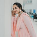 Malavika Krishnadas Instagram – Perfect Okay 🍭✨
.
PC :  @portraits_by_shone