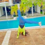 Malavika Krishnadas Instagram - I laaik to move it, move it...🎶 Who else like to move it?? MOVE IT!!!!!😂💃🕺 Wait till the end 🤸🏻‍♀️🤸🏻‍♀️🤸🏻‍♀️🤸🏻‍♀️🤸🏻‍♀️ VC: @thejusjyothi . #iliketomoveitmoveit #physicallyfit #madagascar #trending