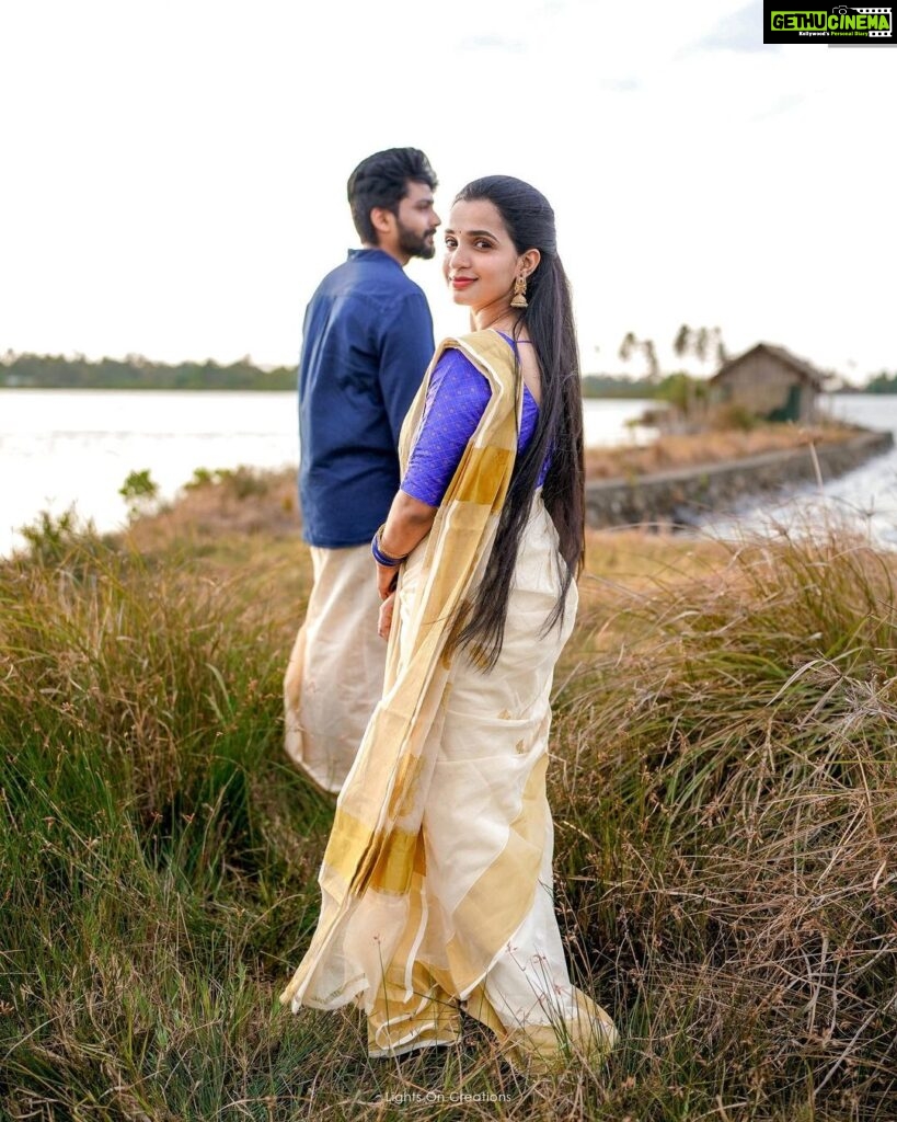 Malavika Krishnadas Instagram - With you, I’ll walk into a life of infinite love and laughter. . . . 📸 @lightsoncreations 💌/ lightsoncreationz@gmail.com ☎/ +91 9995201281, +91 7012044633 . . . #preweddingshoot #weddingphotography #keralawedding #keralaweddingphotography #keralaweddingphotographer #preweddingphoto #preweddingphotographer #outdoorshoot #natureshoot #hinduwedding #hinduweddingphotographer #keralatemple #templewedding #keralasaree #weddingsaree #keralaweddingstyles #bridesofindia #wedmegoodsouth #celebritywedding #trendingweddings #malayalamcinema #influencerwedding #lightsoncreations #studioloc #teamloc