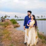 Malavika Krishnadas Instagram - The countdown is on 🌚💫 . PC : @lightsoncreations . #NayikaWedsNayakan ❤️
