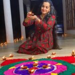 Malavika Krishnadas Instagram - Happy Diwali 🪔✨ . #Diwali #celebration #happydiwali Home.. <3 :)