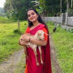 Malavika Krishnadas Instagram - Lucky enough be born in a countryside where lil blessings like these come along to lighten up your day. 🐐🦋🍃 . PC :@greeshma_rathish 🦋 . Goat : Chinnu 🐐