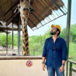 Malavika Krishnadas Instagram – 🦒🫶🏻
.
#safari #giraffelove #thailand