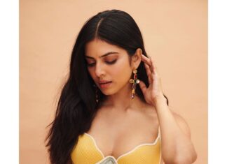 Malavika Mohanan Instagram - Hey 💛☀️ 📸 @manasisawant Makeup @eshwarlog Hair @arvindkumar_hair Styled by @artcantbebothered Pants @twopointtwostudio Top @that.antiquepiece Earrings @isharya PR @theitembomb