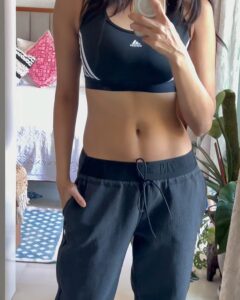 Malavika Mohanan Instagram - Next schedule of #Thangalaan begins in 2 days so back to amping up fitness levels to the peak 💪🏻 🏋️‍♀️