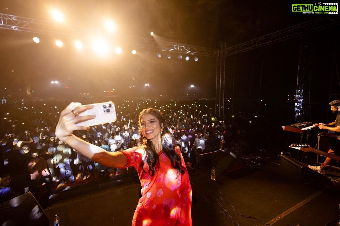 Malavika Mohanan Instagram - And what an audio launch it was for #Christy ! The sheer size of the crowd gave me goosebumps! 🤯 Absolute absolute madness! 🔥🔥🔥 And SO much love! ♥️♥️♥️ @thaikkudambridge you guys are such mindblowing performers! And Govind Vasantha, you absolute genius! Such melodious, stunning songs you’ve composed for #Christy ! Uff! It makes me feel so many feelings every time I listen to them! 🎶 #Christy songs are out now, you guys! Go listen to it! ☺️ And we’re coming to you..with our lovely songs, lovely visuals & our lovely film. On 17th of February! Come watch us ♥️ Big shout out to the ever so wonderful Trivandrum & the amazing @kannansatheesan_ & @sajai.sebastian for making this happen ♥️ Coolest producers everrr😎 Oh, and we missed you @mathewthomass Wish you could’ve been a part of it too! @alvin_henry_samuel @benny.benyamin @grindugopan @thinkmusicofficial @rockymountaincinemas