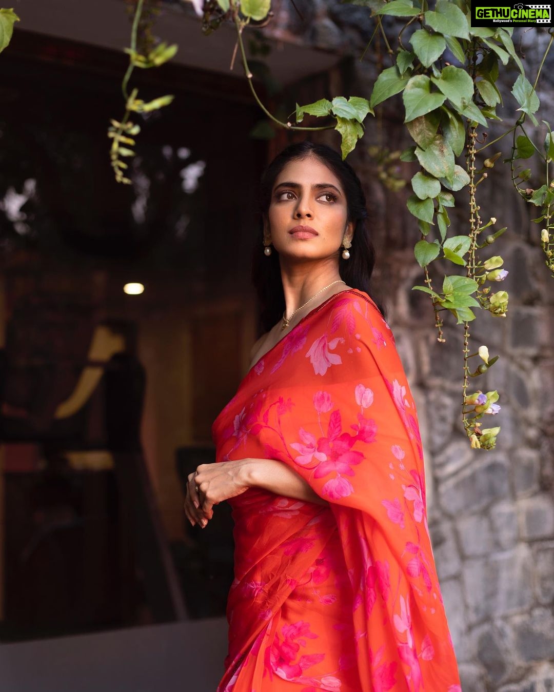 Malavika Mohanan Instagram - Happy Valentine’s Day to you all from Christy ♥️🥰
