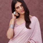 Malavika Mohanan Instagram – #Paalmanam song got me like 🥰💕 Did you like it as much as me too? ☺️💕

For #ChristyPromotions

📸 @sbk_shuhaib
Wearing @archanajaju.in @elevate_promotions
@curiocottagejewelry @minerali_store
Styled by @simrannakraa
Hair @hairbyradhika
PR @theitembomb