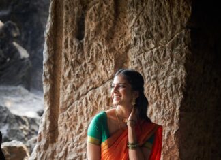 Malavika Mohanan Instagram - Happy Pongal everyone ♥️🌾 Wish you all a year filled with lots of light & happiness ✨ அணைவருக்கும் இனிய பொங்கல் நல்வாழ்த்துக்கள் ♥️ @santoshmishraphotography