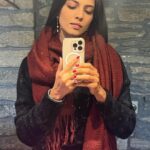 Malavika Mohanan Instagram - It was a beautiful first day of the year ☺️💕 Here are a few things that made yesterday beautiful- •Flowers the most beautiful shade of pink that are scattered everywhere around my cottage 🌺 •Pink evening sky which looks like someone filled it with candy floss all over •Watching a splendid sunset • I love mountain flowers. I always feel like the most beautiful flowers in our country are found in the Himalayas. Especially during spring time •Tha gorgeous Kumaon range •’Bhola’ the horse who was very camera shy and would turn away every time I tried to take a photo of him 🐴 •Accessorize even when it’s 0 degrees outside 🥶 •Hot cup of coffee for the win no matter what the weather is or no matter which city I’m in 🤤 😬 Binsar, Uttarakhand, India