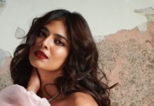 Malavika Mohanan Instagram - 💗+ 💋 kinda day With my favourite 🐰’s 📸 @vaishnavpraveen @thehouseofpixels Styled by @spacemuffin27 Makeup @nittigoenka Hair @hairbyradhika PR @theitembomb Top @self__cntrd, Pants @shehlaakhan Jewelry @dripproject.co