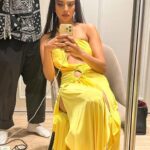 Malavika Mohanan Instagram - Random visual memorabilia ☀️ 🌊🌜💌💜〽️🐷🎈🧸🌅🎭🧘‍♀️🐙