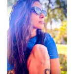 Malavika Mohanan Instagram – Snakes, ladders & shades 😎

When you have a day off from shoot & you also have photographer extraordinaire by your side @the_real_chiyaan 📸 

#thangalaan