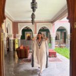 Malavika Mohanan Instagram - 🤍🖤🤍