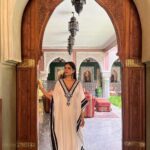 Malavika Mohanan Instagram - 🤍🖤🤍