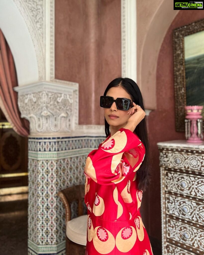 Malavika Mohanan Instagram - Isn’t this place absolutely gorgeous? Every corner is so intricately crafted. Pure art ♥️ In the most lovely & one of a kind Uzbek trench custom made by @labelsouravdas ♥️ La Sultana Marrakech