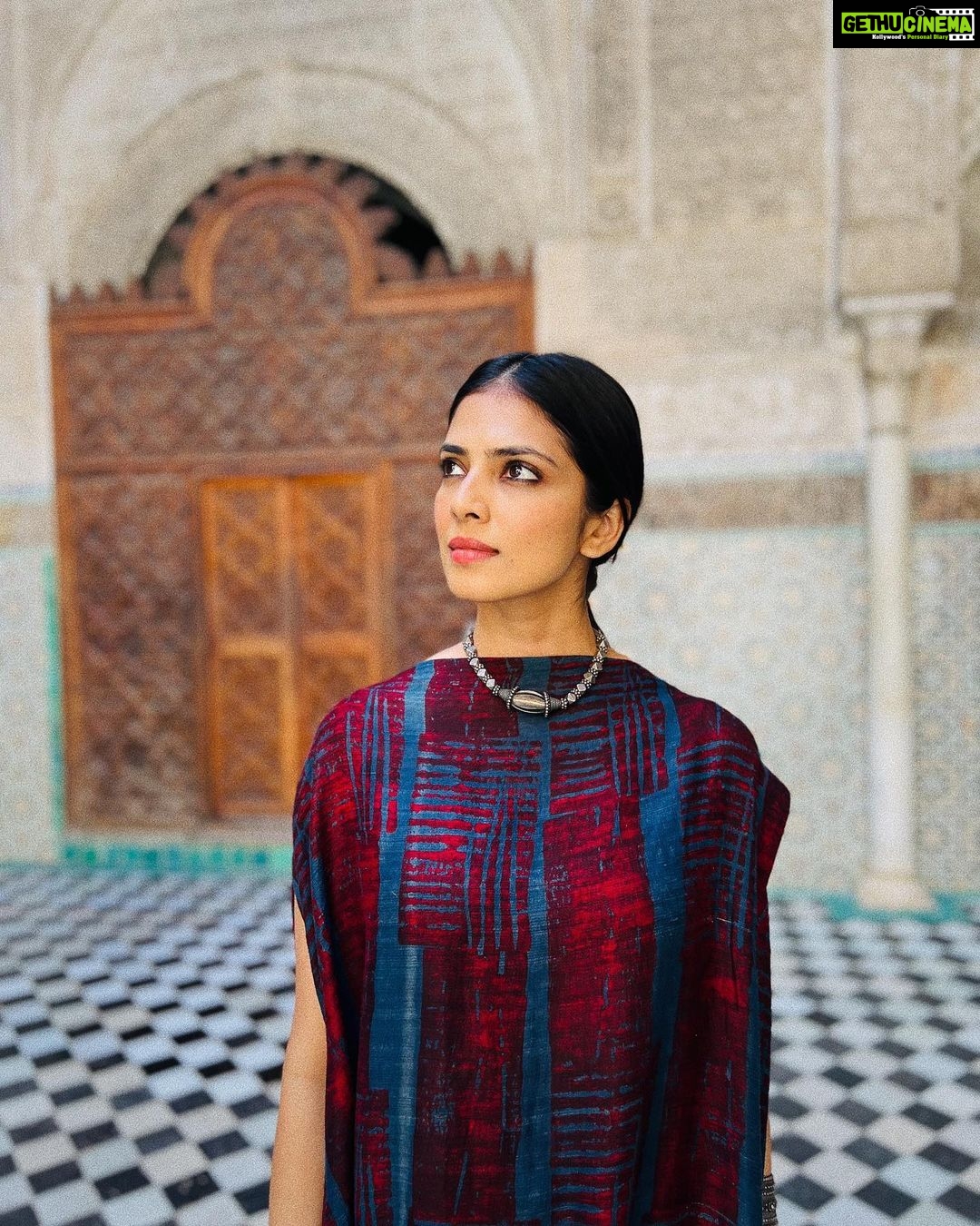 Malavika Mohanan Instagram - Such a labyrinth of colours and textures ♥️ Hello Morocco 🇲🇦 P.S Isn’t this outfit absolutely gorgeous? The fact that it’s designed by one my dearest friends @padmaja_studio makes it so much more special ♥️ Fès, Morocco