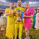 Malti Chahar Instagram - Pictures with this beauty 🏆 2023 and beautiful people 💛 Some cute memories from an unforgettable final match of IPL 2023! What a match! Damn those last two balls…and how we cried with joy after that last ball! All those teary eyes and big smiles ❤️ Our champions did it again and made us proud 💛 #csk #cskvsgt #yellove #ipl #ipl2023 #iplfinals #whistlepodu Narendra Modi Stadium - Ahmedabad