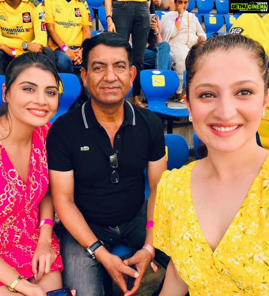 Malti Chahar Instagram - Pictures with this beauty 🏆 2023 and beautiful people 💛 Some cute memories from an unforgettable final match of IPL 2023! What a match! Damn those last two balls…and how we cried with joy after that last ball! All those teary eyes and big smiles ❤️ Our champions did it again and made us proud 💛 #csk #cskvsgt #yellove #ipl #ipl2023 #iplfinals #whistlepodu Narendra Modi Stadium - Ahmedabad