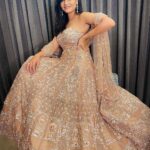 Malti Chahar Instagram – Couldn’t choose one😋

Costume by- @sunitarathi_label.kolkata 

#wedding #season #indian #ethnicwear