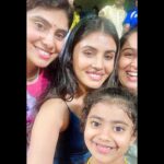 Malti Chahar Instagram - After 4 years…so many things changed but some things remain the same❤️💛 #winning #selfie #timeless #csk #yellove Wankhede Cricket Stadium
