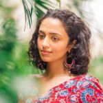 Malvika Nair Instagram - Pachamara tannanil 🦎 Styled by @officialanahita Outfit @notchabovecreations Photography @_anupphotography #annimanchisakunamule