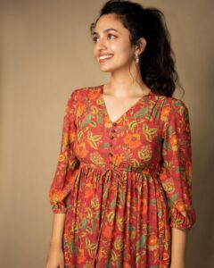 Malvika Nair Instagram - 🎈

Styled by @saranya_raov
Outfit @jasthiclothing 
Shot by @nikkhil_bareli 

P.S. - loved this dress
