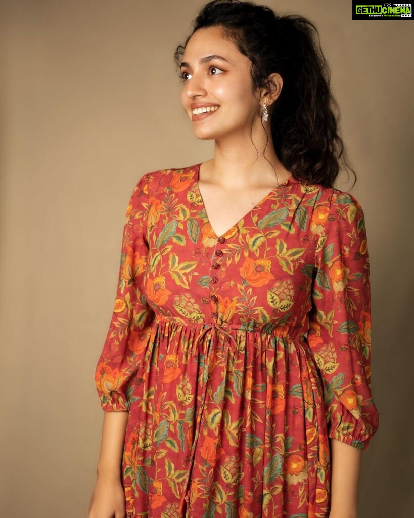 Malvika Nair Instagram - 🎈 Styled by @saranya_raov Outfit @jasthiclothing Shot by @nikkhil_bareli P.S. - loved this dress
