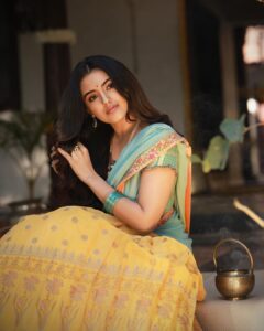 Malvika Sharma Instagram - ☀️