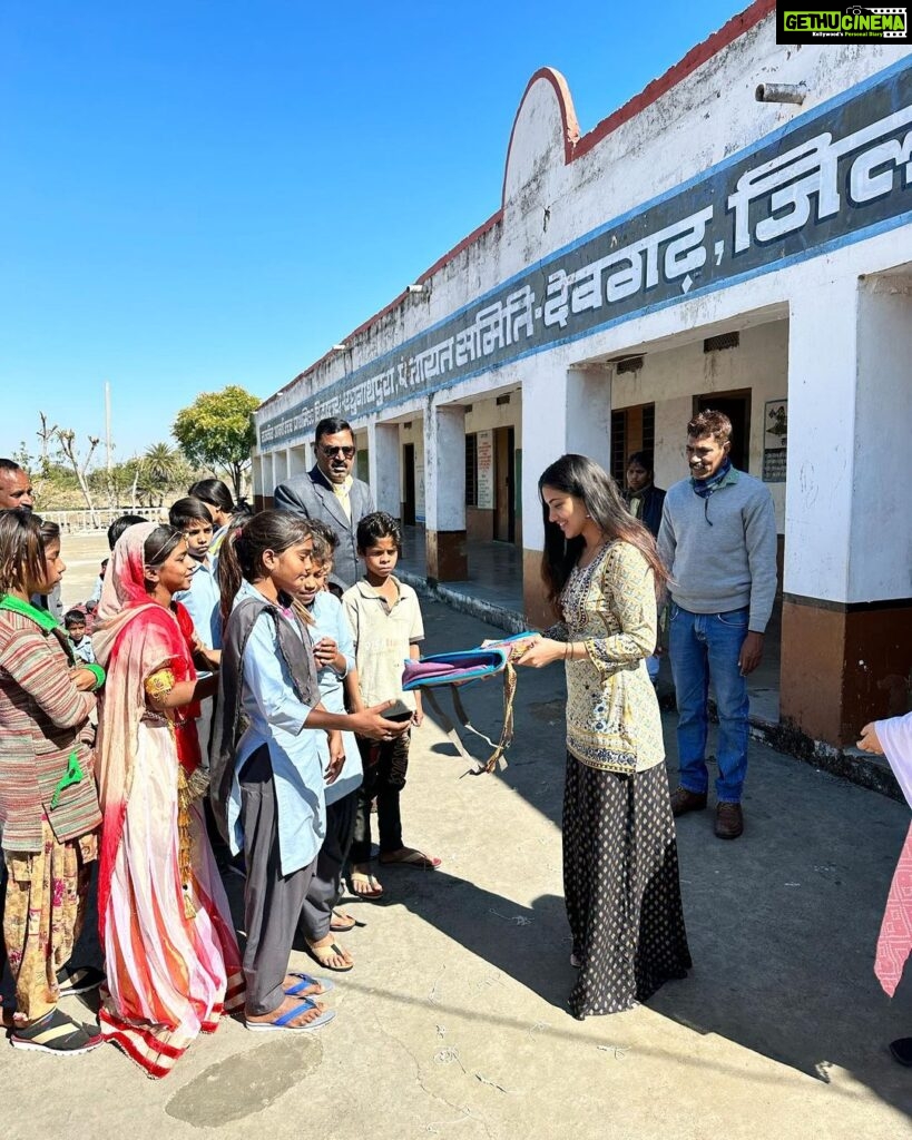 Malvika Sharma Instagram - Visited schools in deogarh @devshreedeogarh 😄 The Dev Shree charitable Trust supports approximately 40 schools (10000-15000) students. Support them with clothing, school amenities and their basic necessities. This initiative was started by Shatrunjai Singh Chundawat the owner of Dev Shree Deogarh a boutique homestay where I stayed in. He started working with the local schools quite a long time ago and slowly and steadily started working towards increasing the number of schools, he and his family supports these schools, provide them with their needs every year and till date he has been working with more than 40 schools. To help in supporting the students you can contact them on their Instagram where their contact info is available. @devshreedeogarh Deogarh, Rajasthan