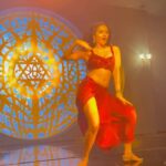 Malvika Sharma Instagram – Happy International Dance Day 💃🏻 
Sorry for the late post 🫣
#throwback #coffeewithkadhal
